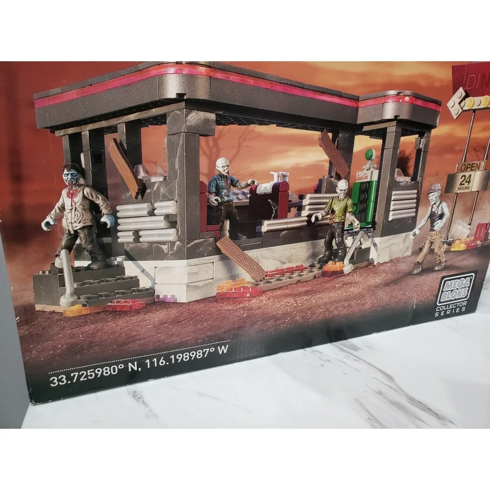 NEW DAMAGED BOX Mega Bloks Call of Duty Zombies TranZit Diner